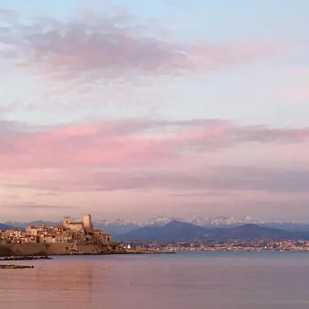 Superbe Appartement Dans Le Coeur De La Ville Antibes Exterior photo